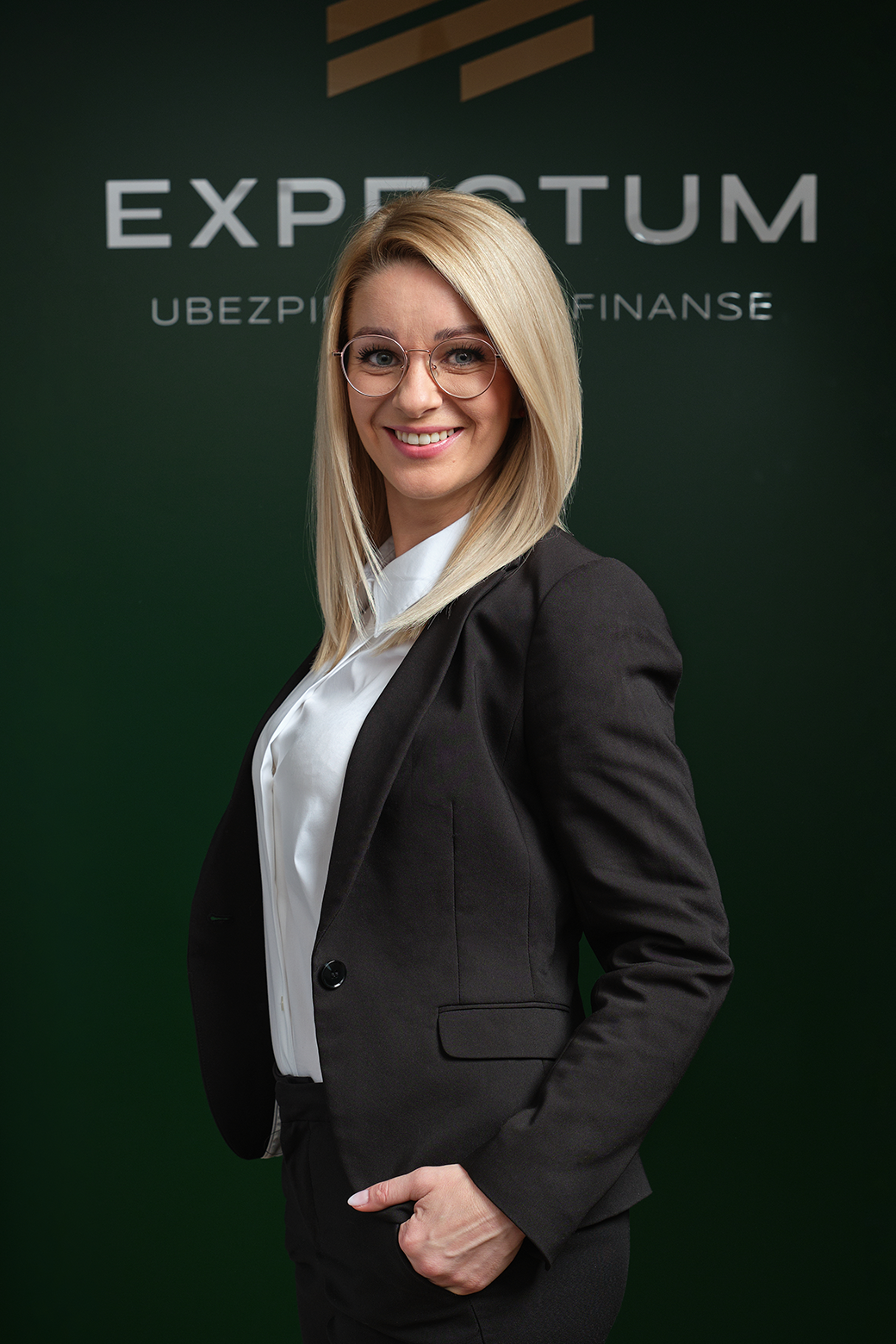 Aneta Kiełbowicz Specjalista ds. Sprzedaży i Obsługi Klientów Detalicznych