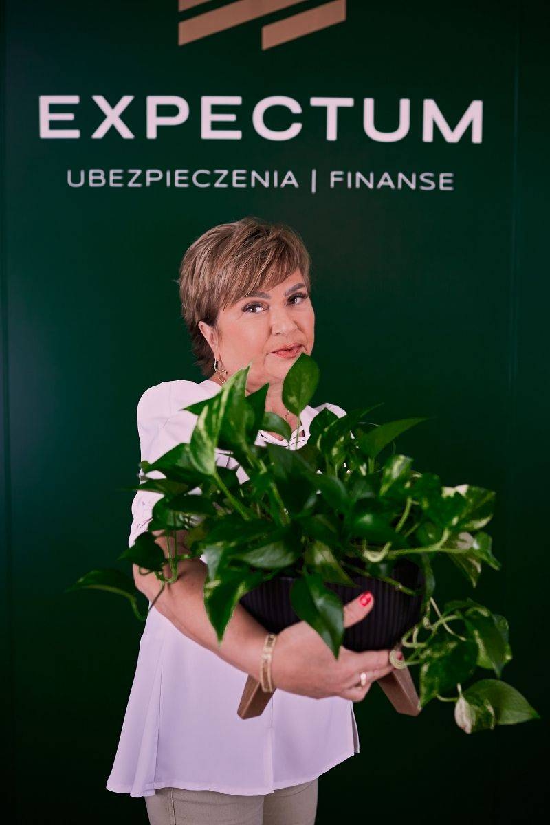 Nina Kozłowska specjalista ds sprzedaży